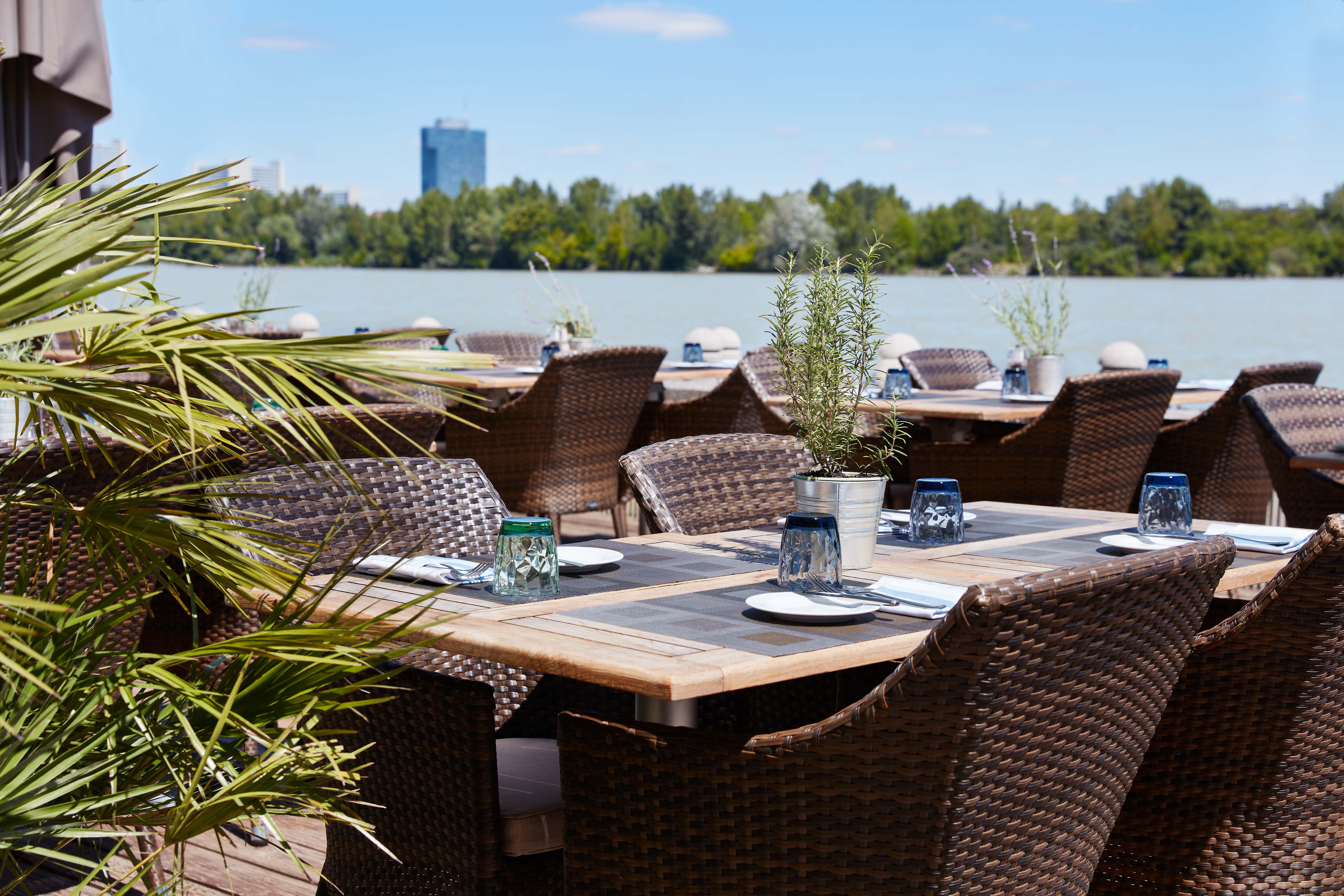 1 VIEHA Waterfront Kitchen Terrace View Hilton Vienna Danube Waterfront 01