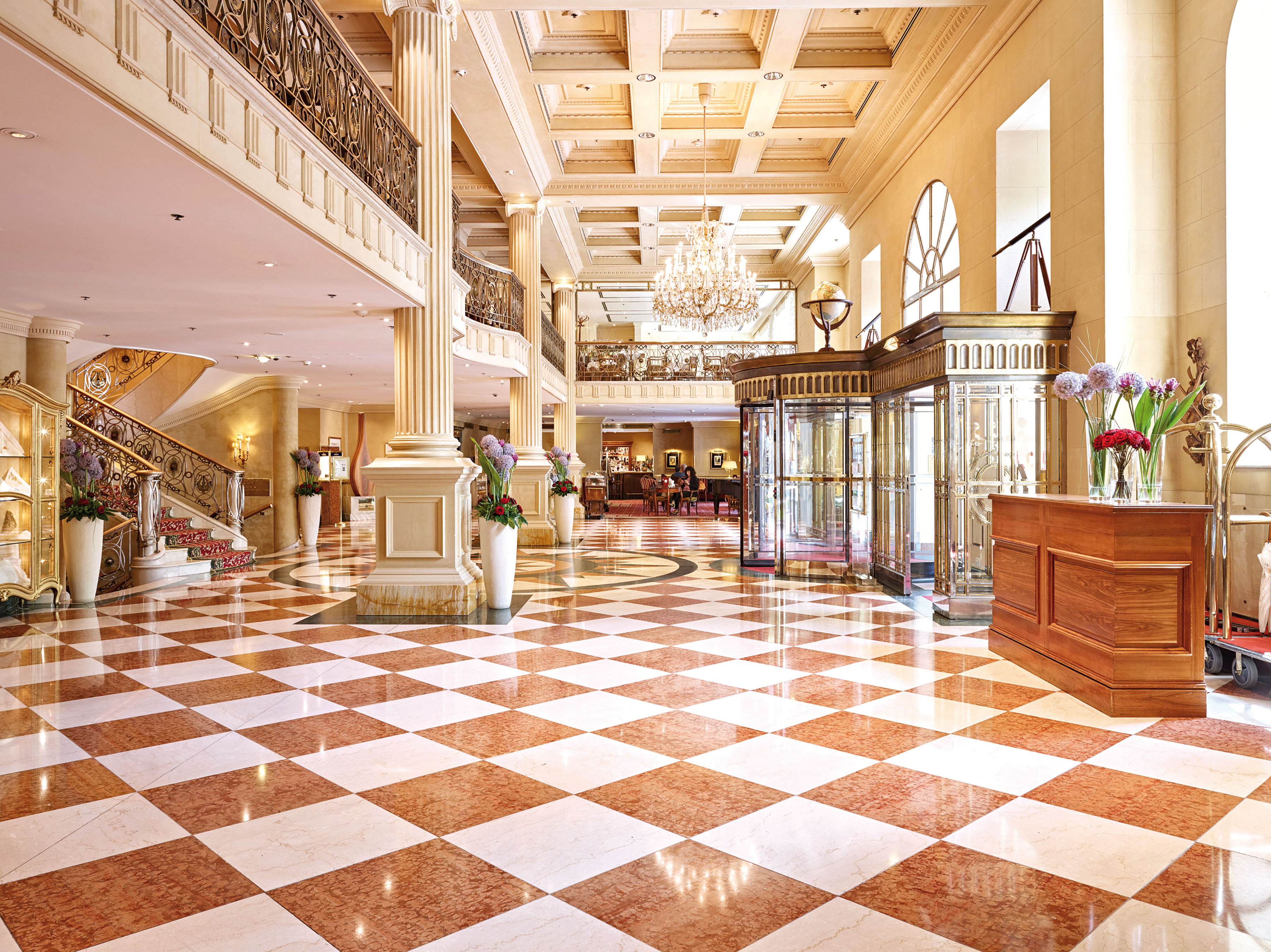 grand hotel wien lobby small